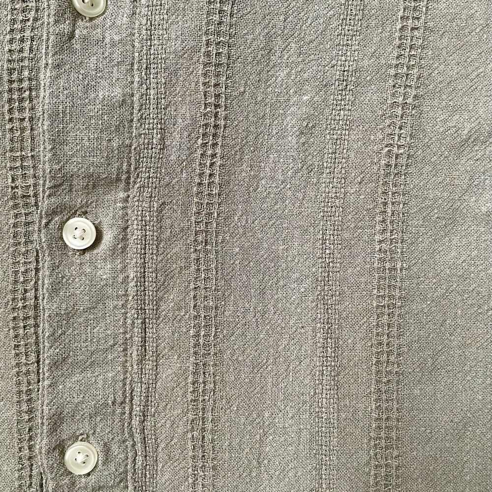 Abercrombie & Fitch Olive Green Short Sleeve Button-Down Shirt - Picture 3 of 4